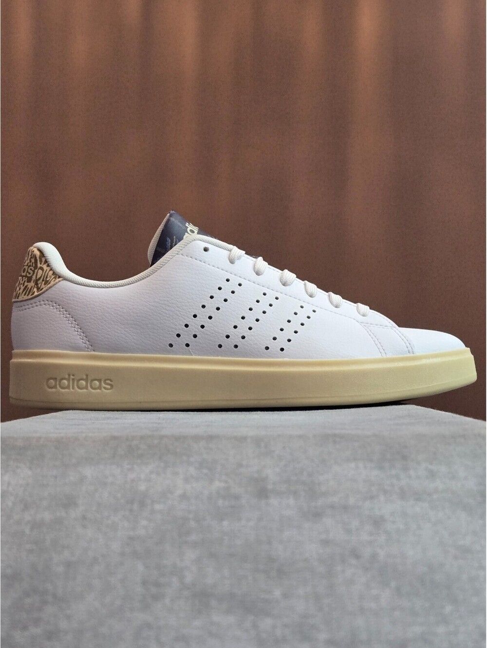 adidas x FARM RIO Advantage 2.0 - White / Night Indigo (IG9182) Women's 8 NIB